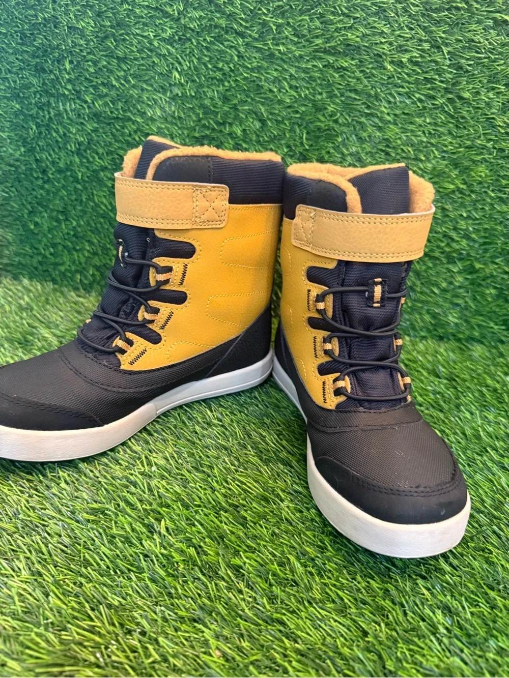 Merrell youth boys gold,black waterproof snow boots size 13c
